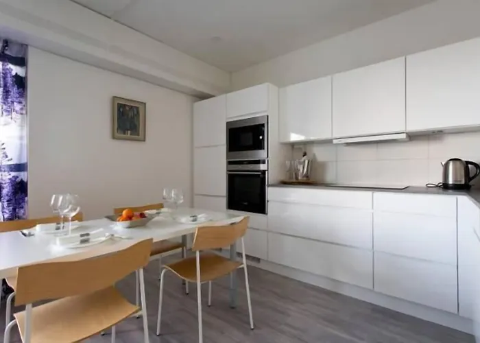 Seaside Downtown With Private Parking Helsinki