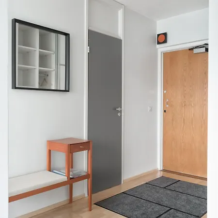 Seaside Downtown With Private Parking