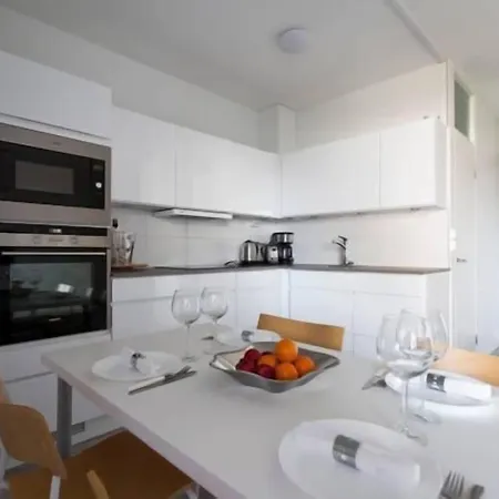 アパート Seaside Downtown With Private Parking *