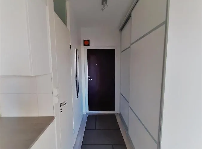 Seaside Downtown With Private Parking Apartmán