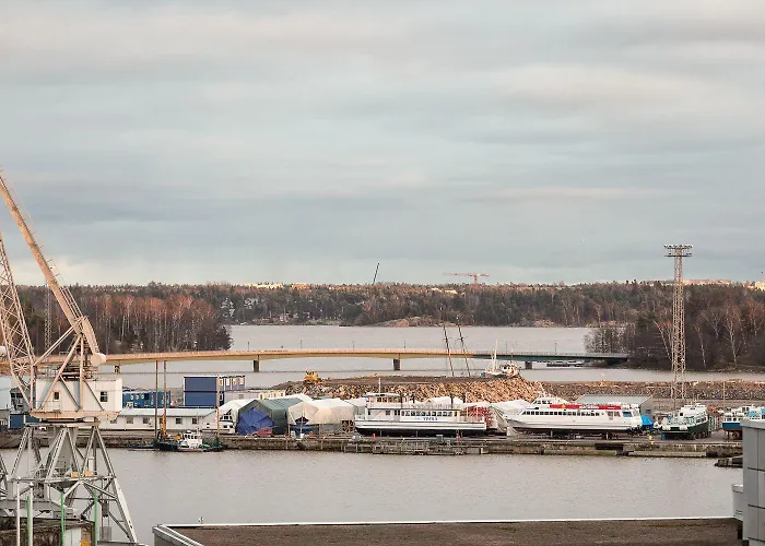 Seaside Downtown With Private Parking Helsinky