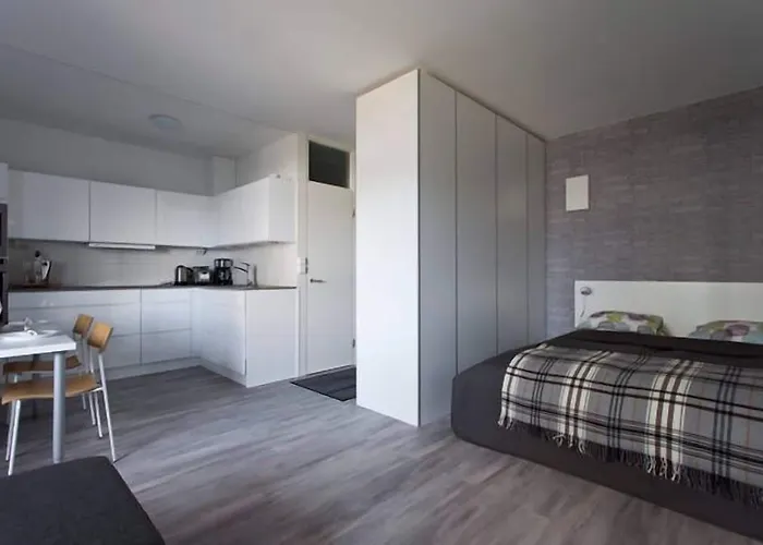 Seaside Downtown With Private Parking Apartmán