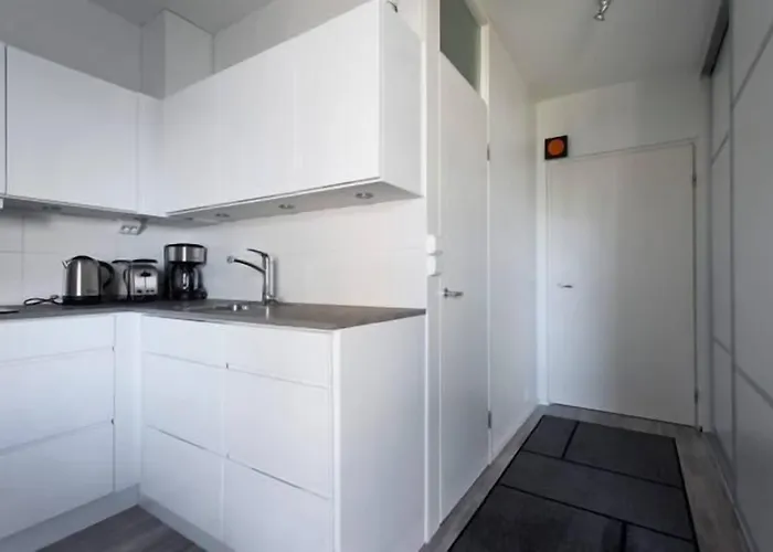 Seaside Downtown With Private Parking Helsinky