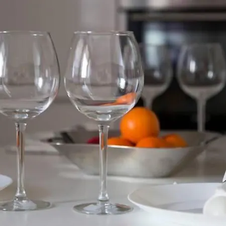 Seaside Downtown With Private Parking Helsínquia